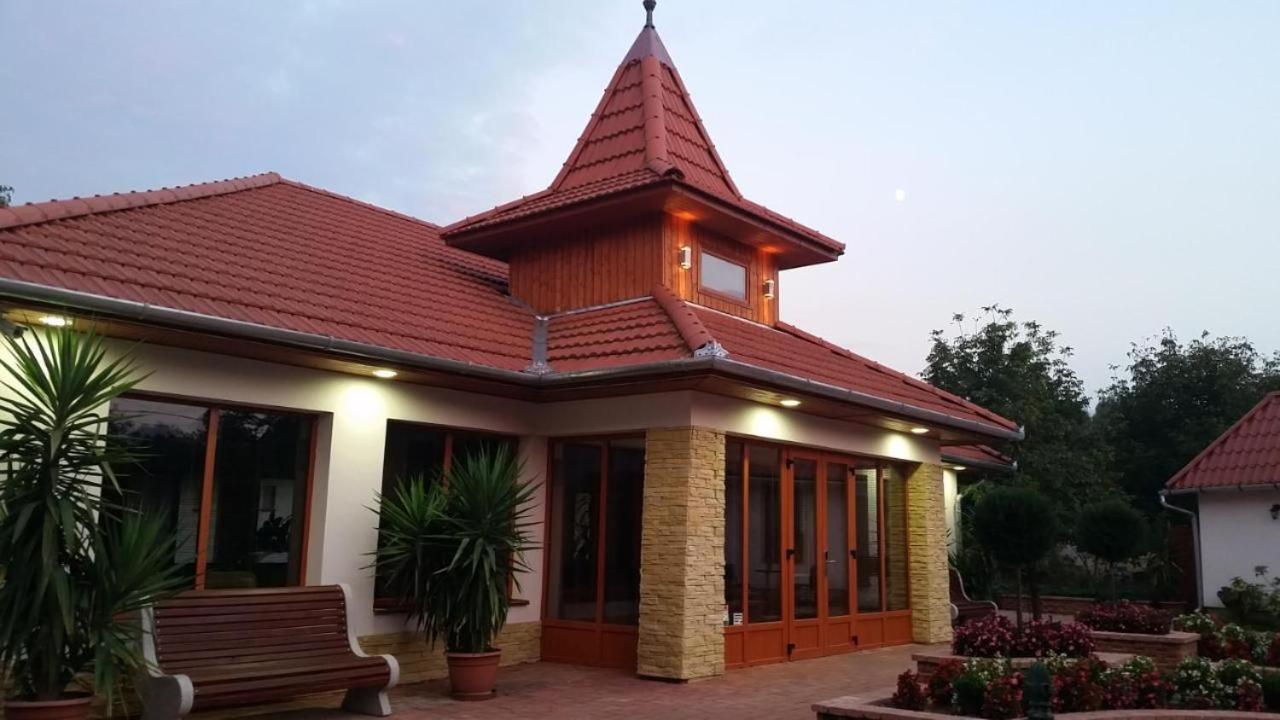 Bornemisza Kuria Wellness Resort Tiszabecs Екстериор снимка